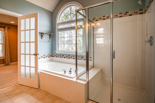 Cabinet mirrors you might need for your bathroom